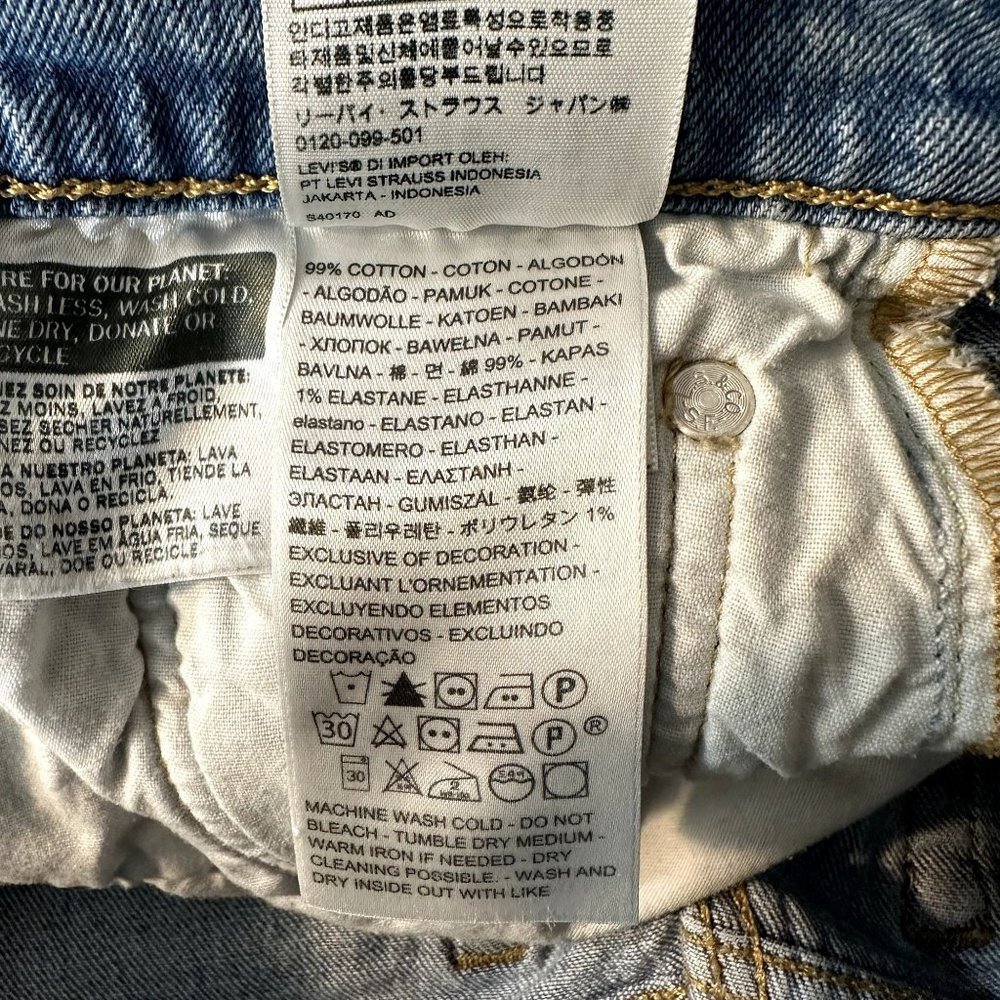 Levi's 501 Premium Skinny Medium Wash Distressed Jeans - Picture 12 of 14
